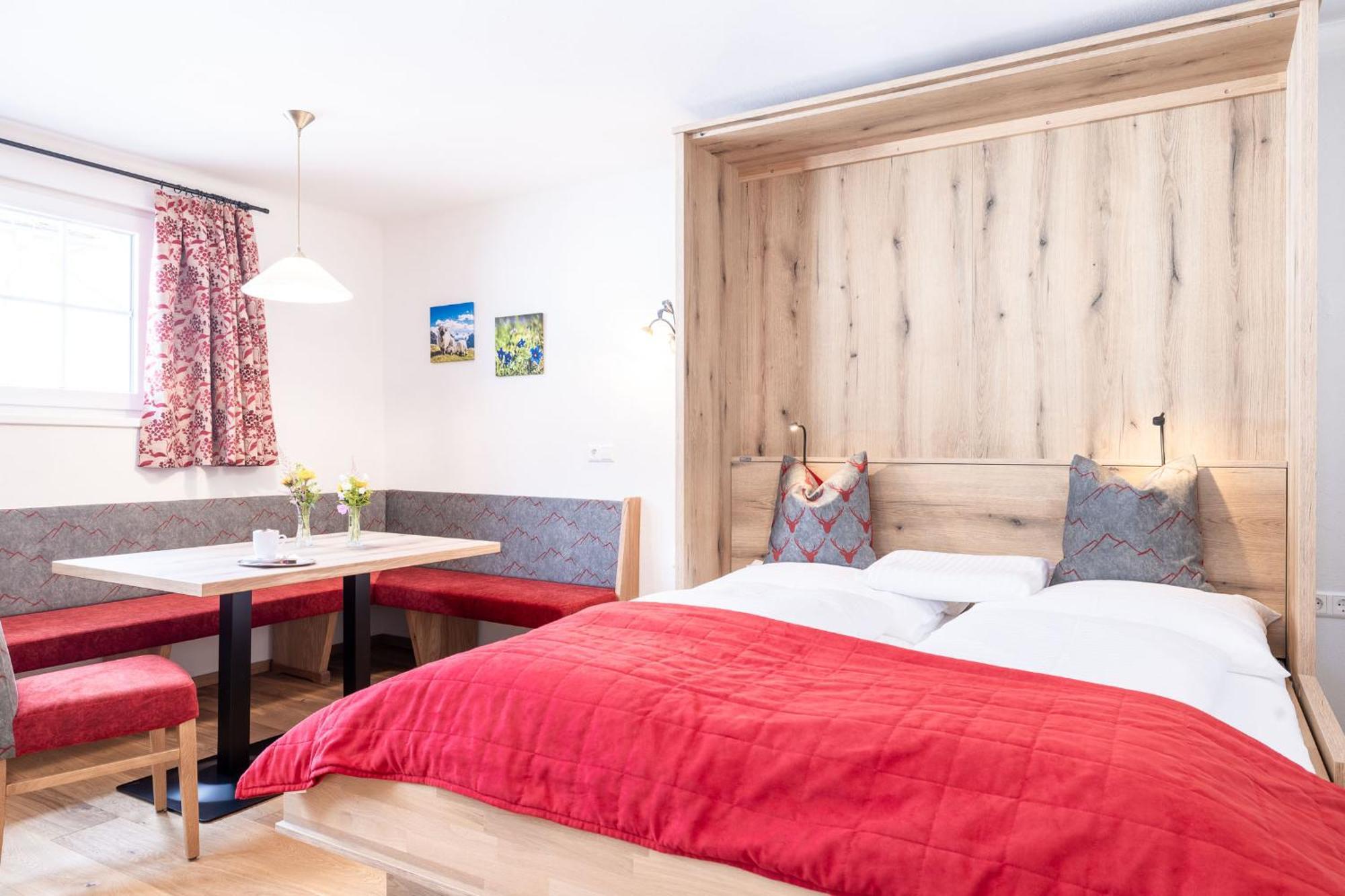 Oerglwirt Ferienwelt - Hotel Post Oerglwirt Mariapfarr Room photo
