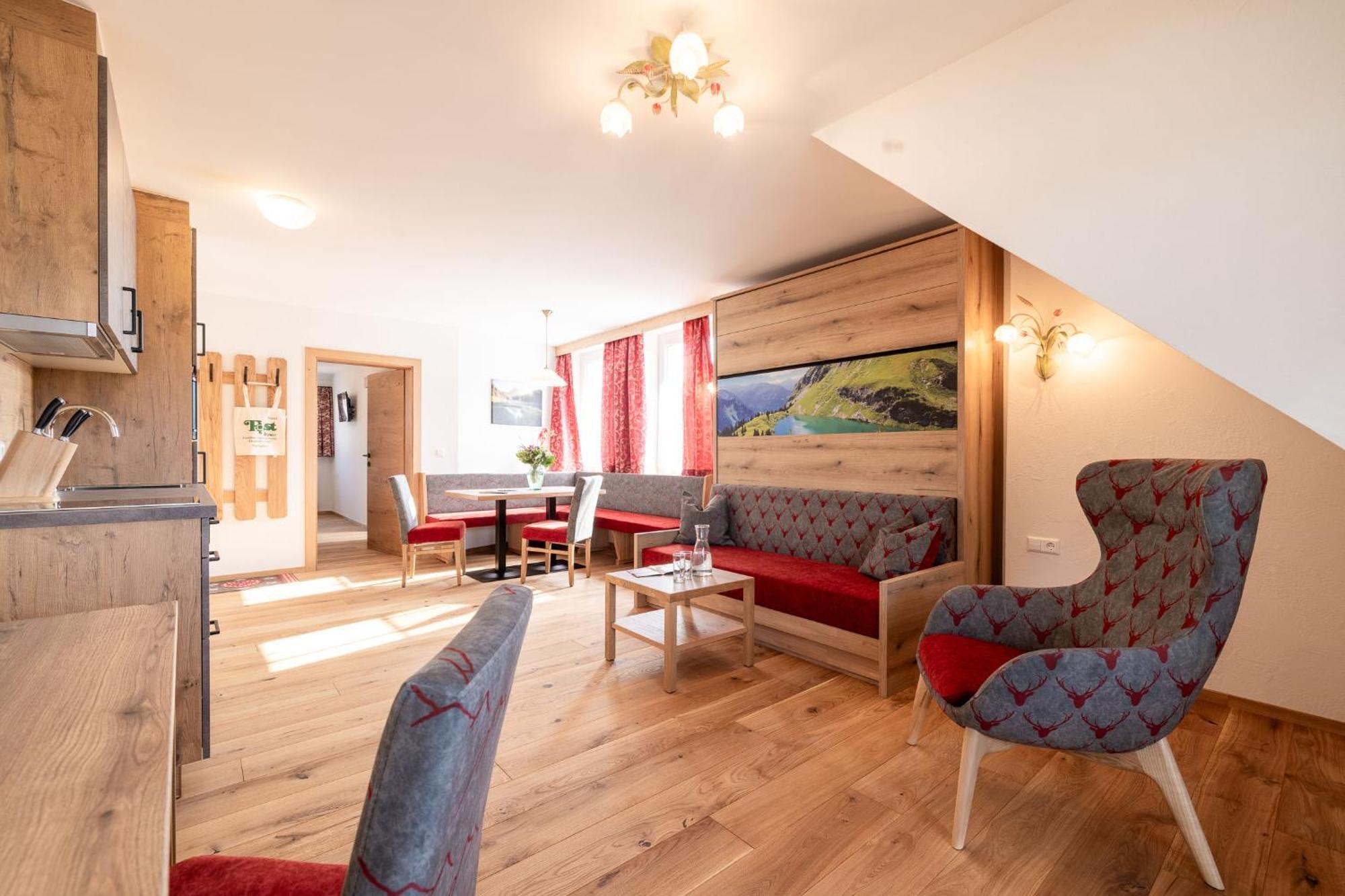 Oerglwirt Ferienwelt - Hotel Post Oerglwirt Mariapfarr Room photo