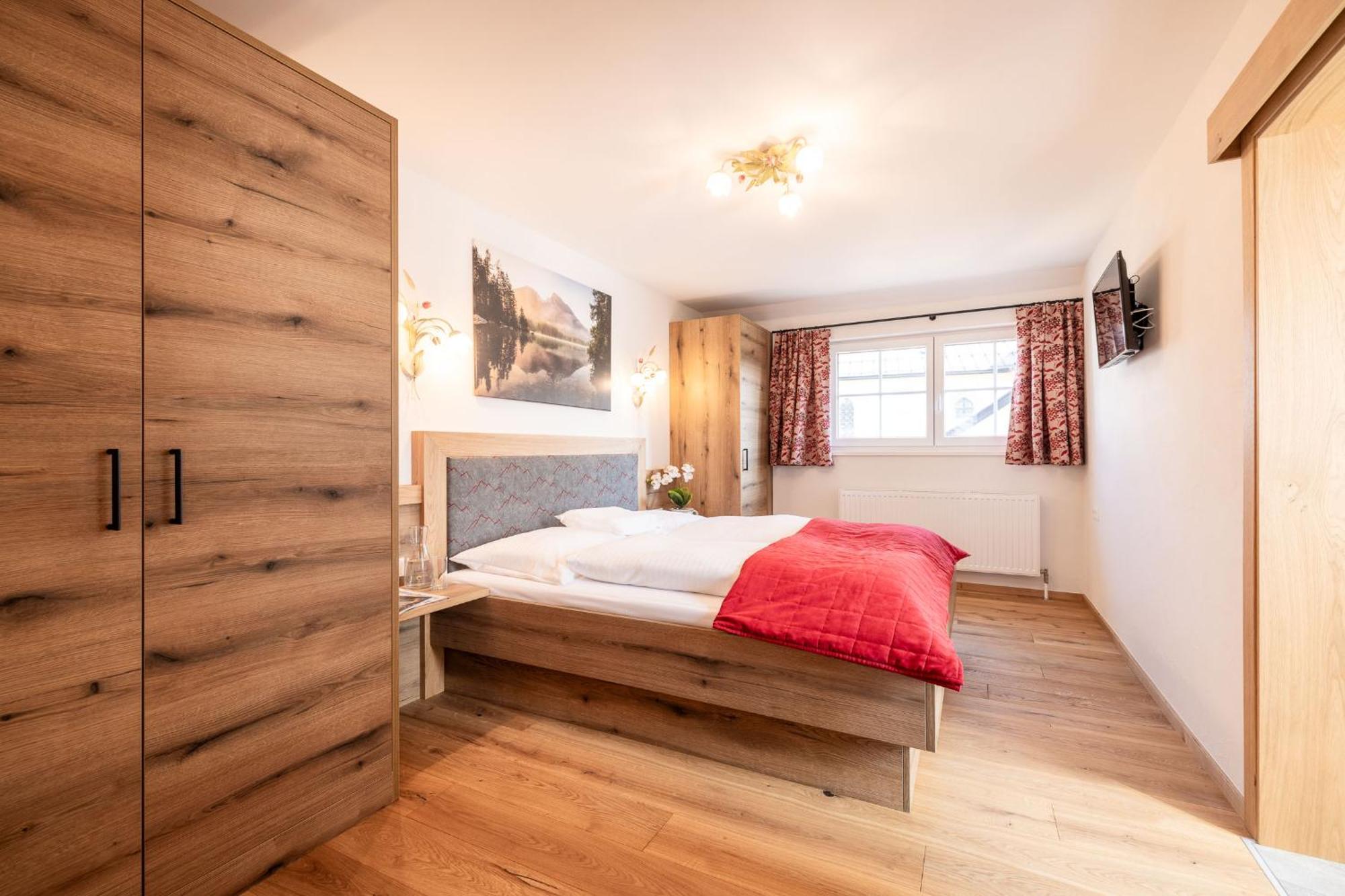 Oerglwirt Ferienwelt - Hotel Post Oerglwirt Mariapfarr Room photo