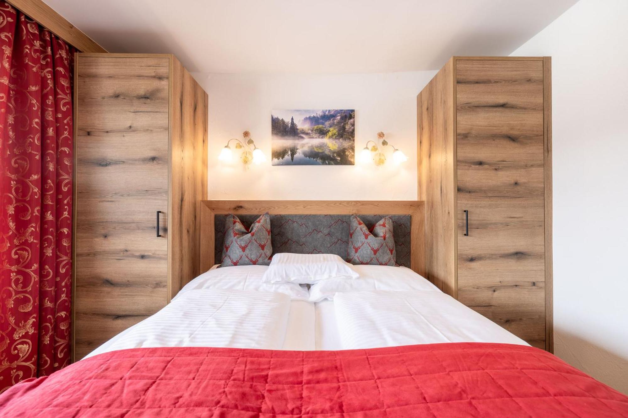 Oerglwirt Ferienwelt - Hotel Post Oerglwirt Mariapfarr Room photo